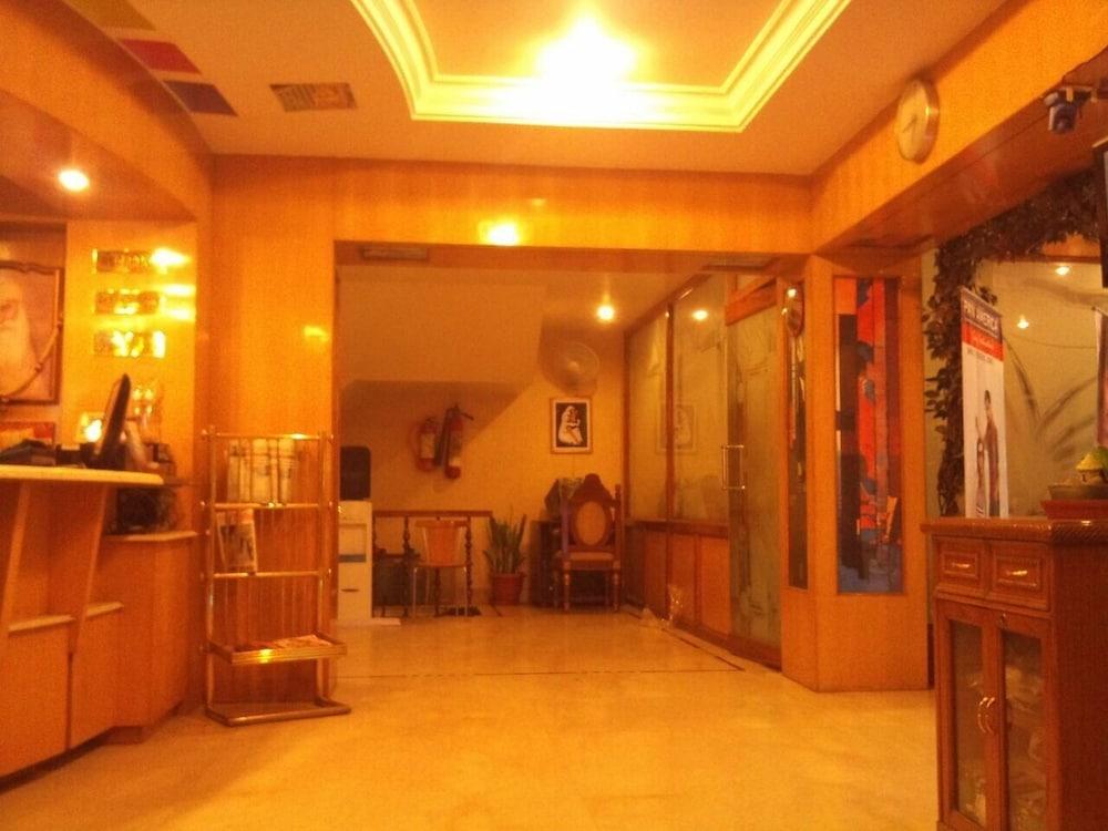 โรงแรมซิงห์ อินเตอร์เนชั่นแนล เดลี ภายนอก รูปภาพ